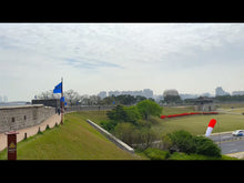 Load image into Gallery viewer, Suwon Hwaseong Walking Tour with a guide who loves King Jeongjo
